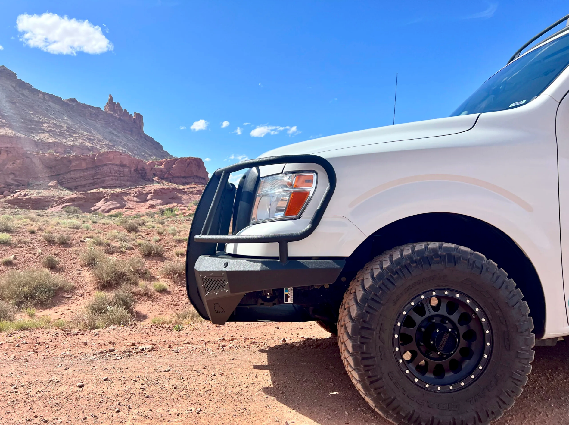Avatar Offroad | NV3500 Pioneer Winch Front Bumper 12k