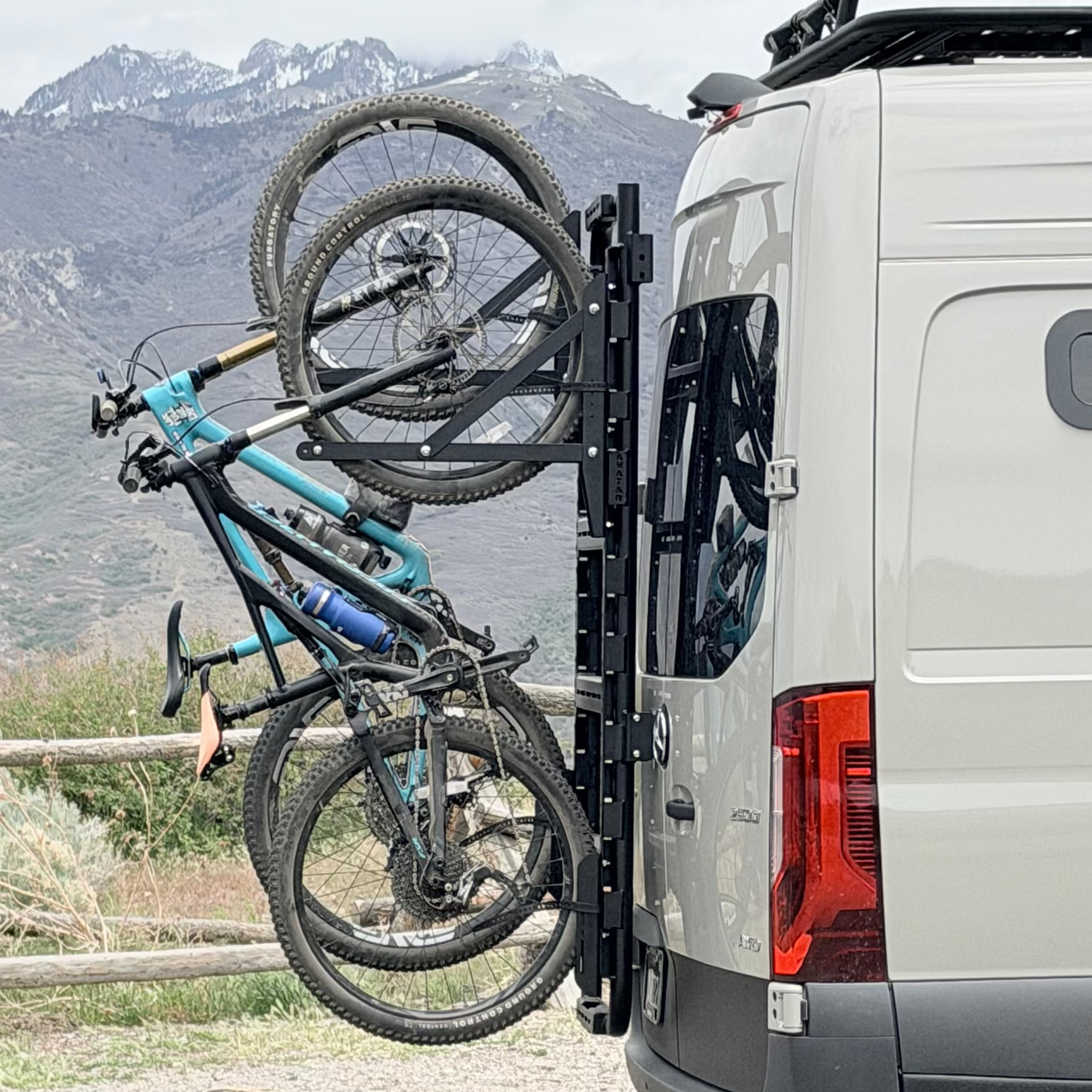 Avatar Massif Vertical Bike Rack for Van