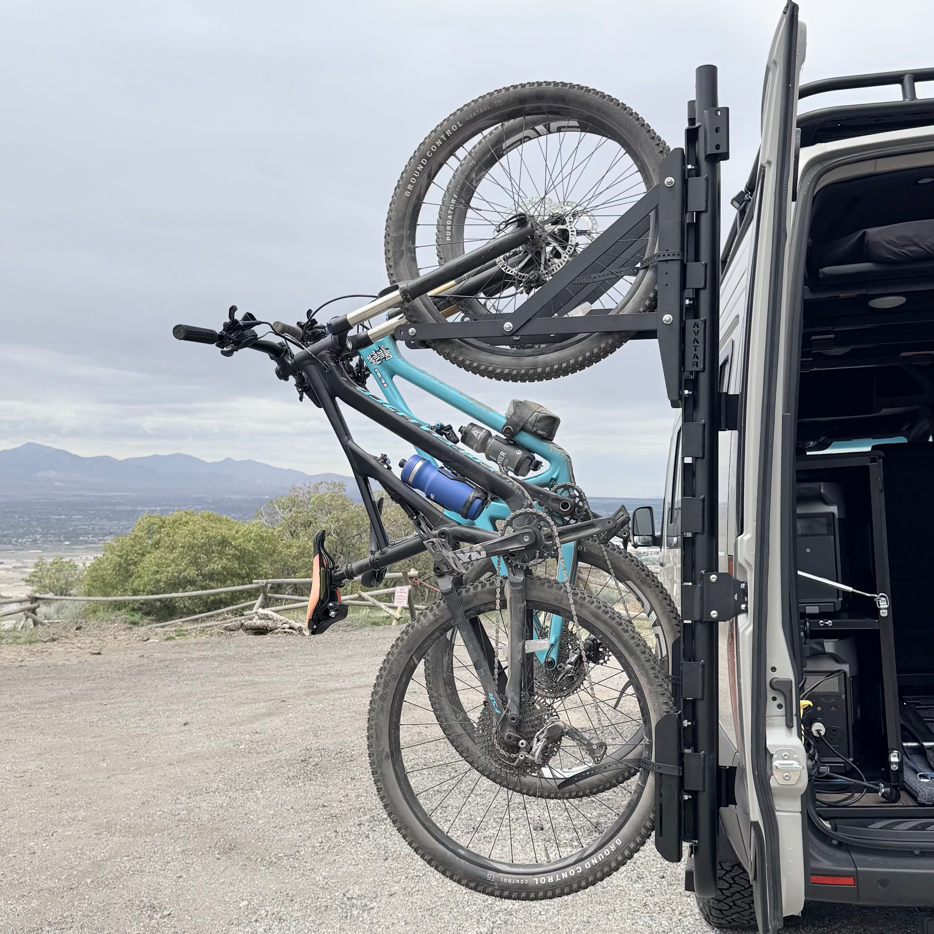 Avatar Massif Vertical Bike Rack for Van