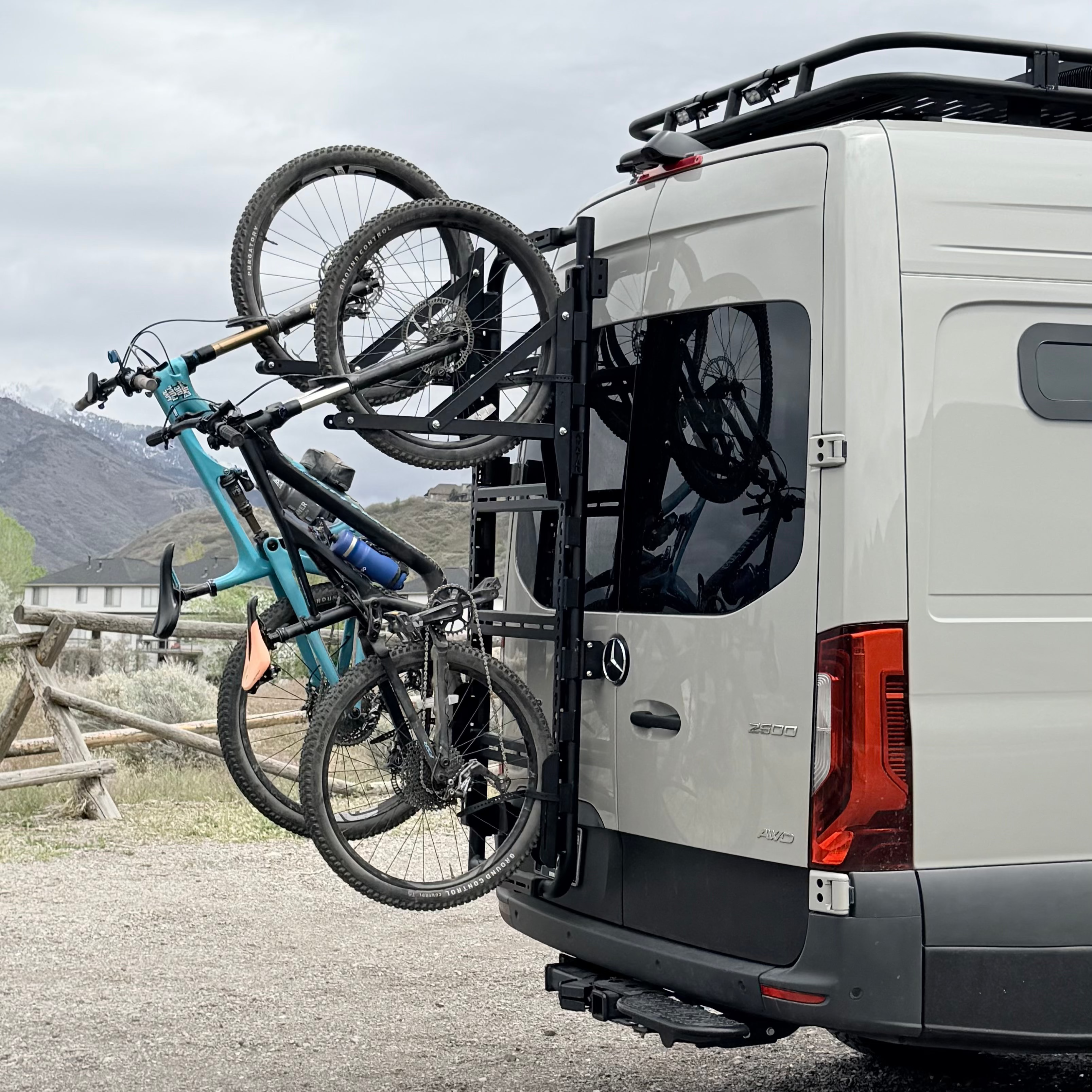 Avatar Massif Vertical Bike Rack for Van